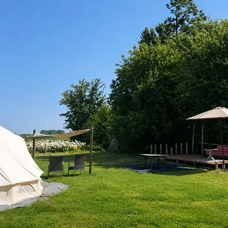 Роскошный шатер Glamping-tent Hensbroek